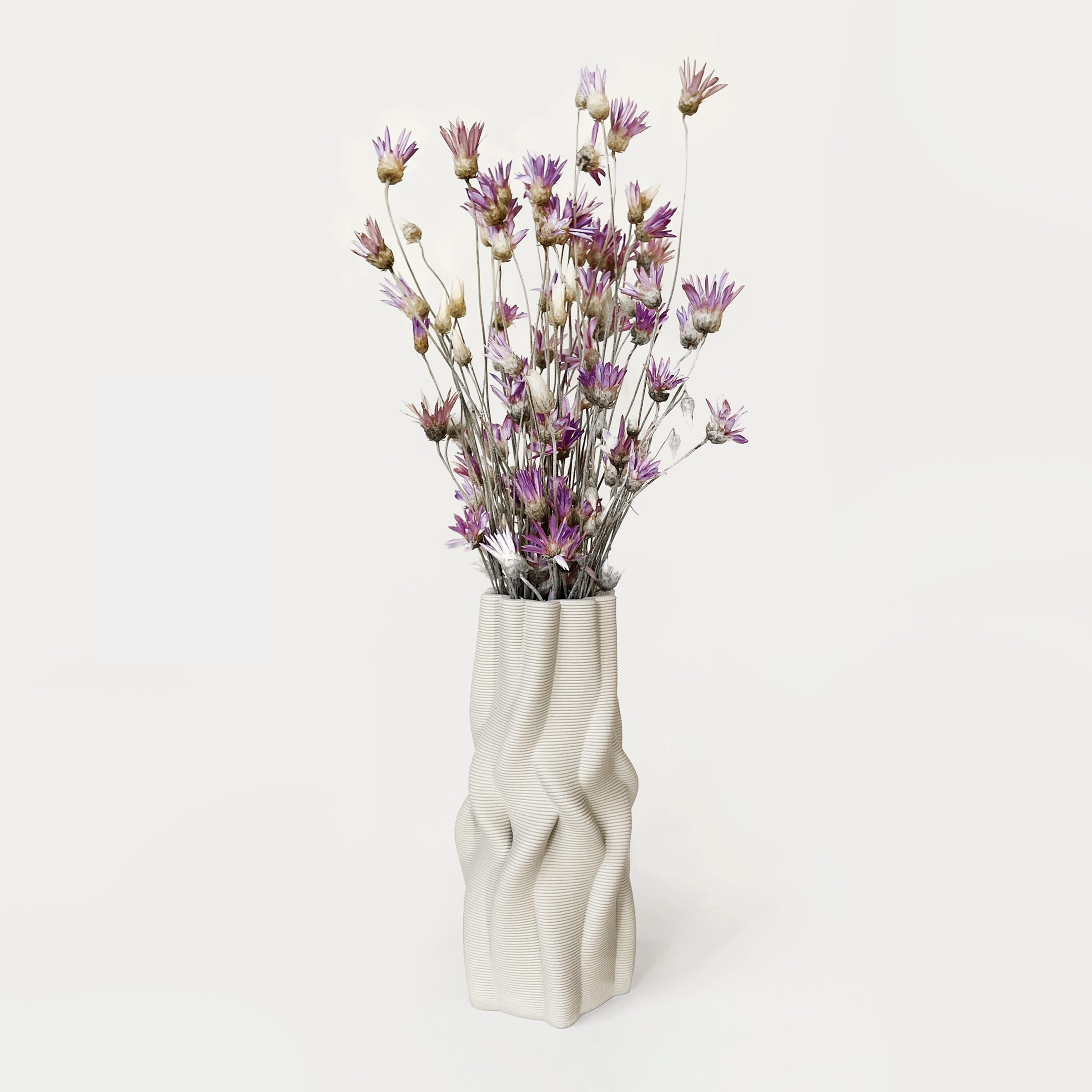 Intertwined Vase Cream 1