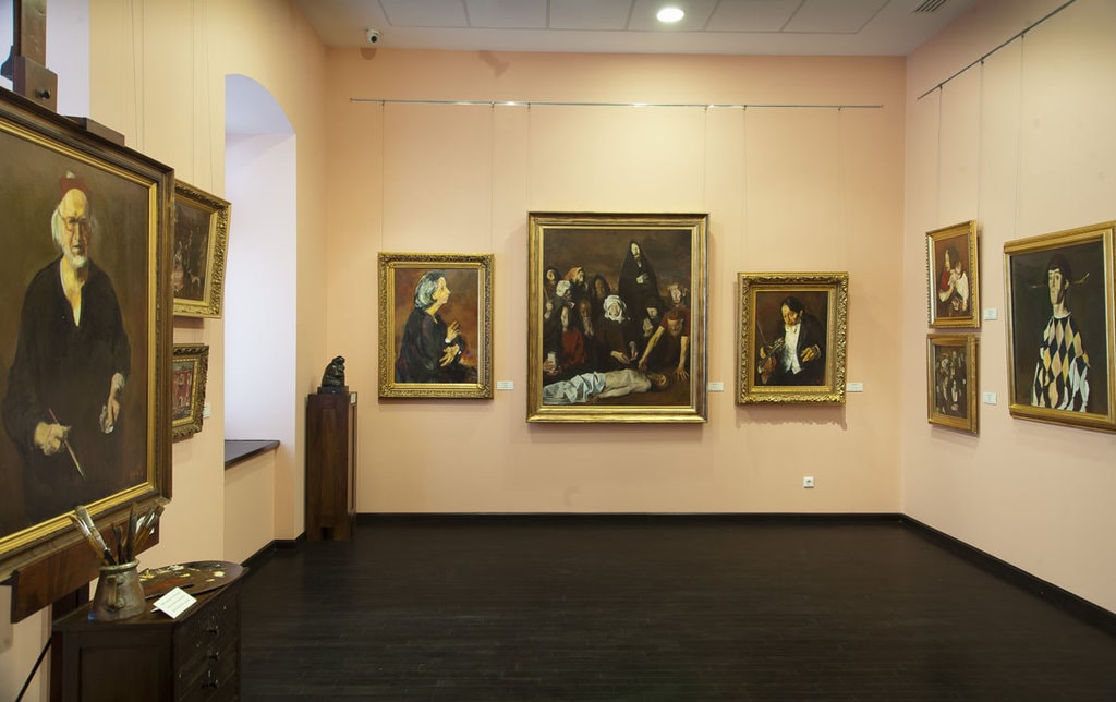 Se redeschide Muzeul Colecţiilor de Artă