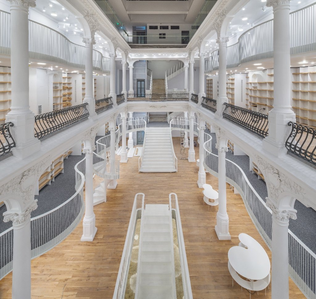 Cărturești Carusel: o nouă librărie Cărturești se deschide în centrul istoric al Bucureștiului