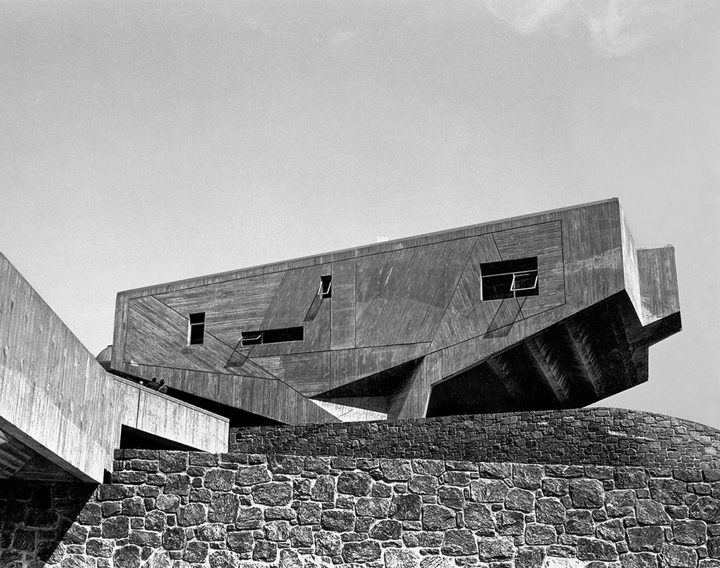 Marcel Breuer. Design şi arhitectură – expoziţie retrospectivă