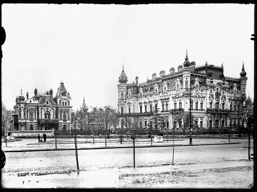 Palatul Sturdza (1906), demolat în 1940.